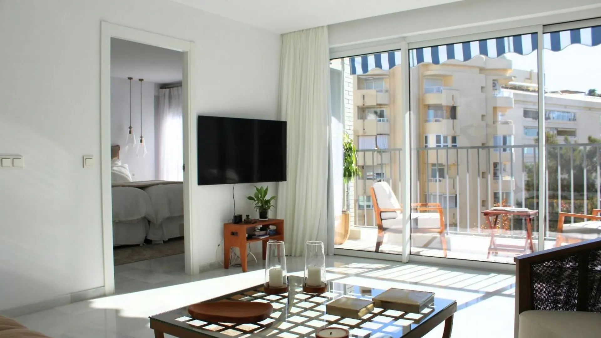 Polo Apartaments 5E Jacaranda Marbella Apartment