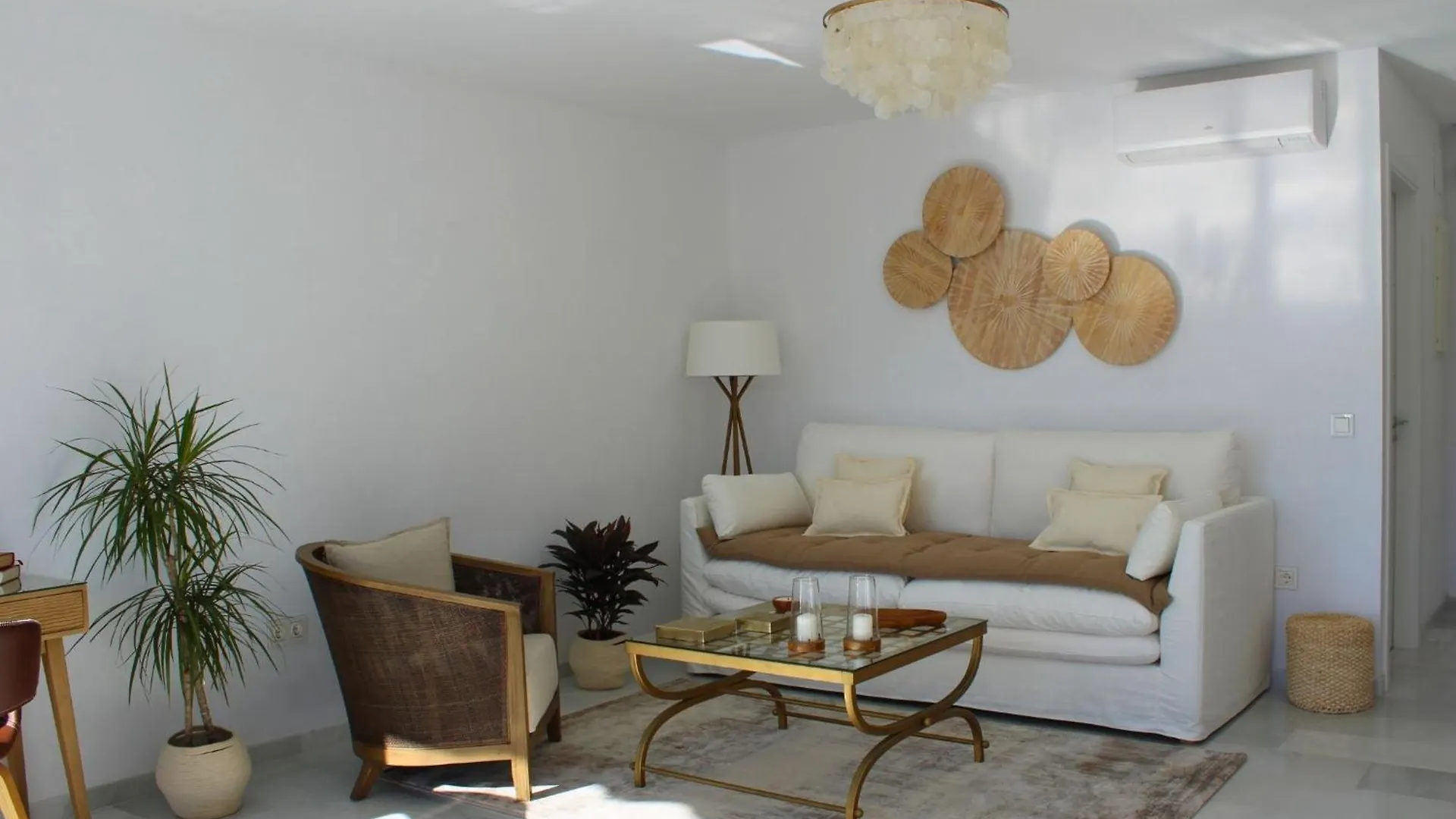Polo Apartaments 5E Jacaranda Marbella 0*,
