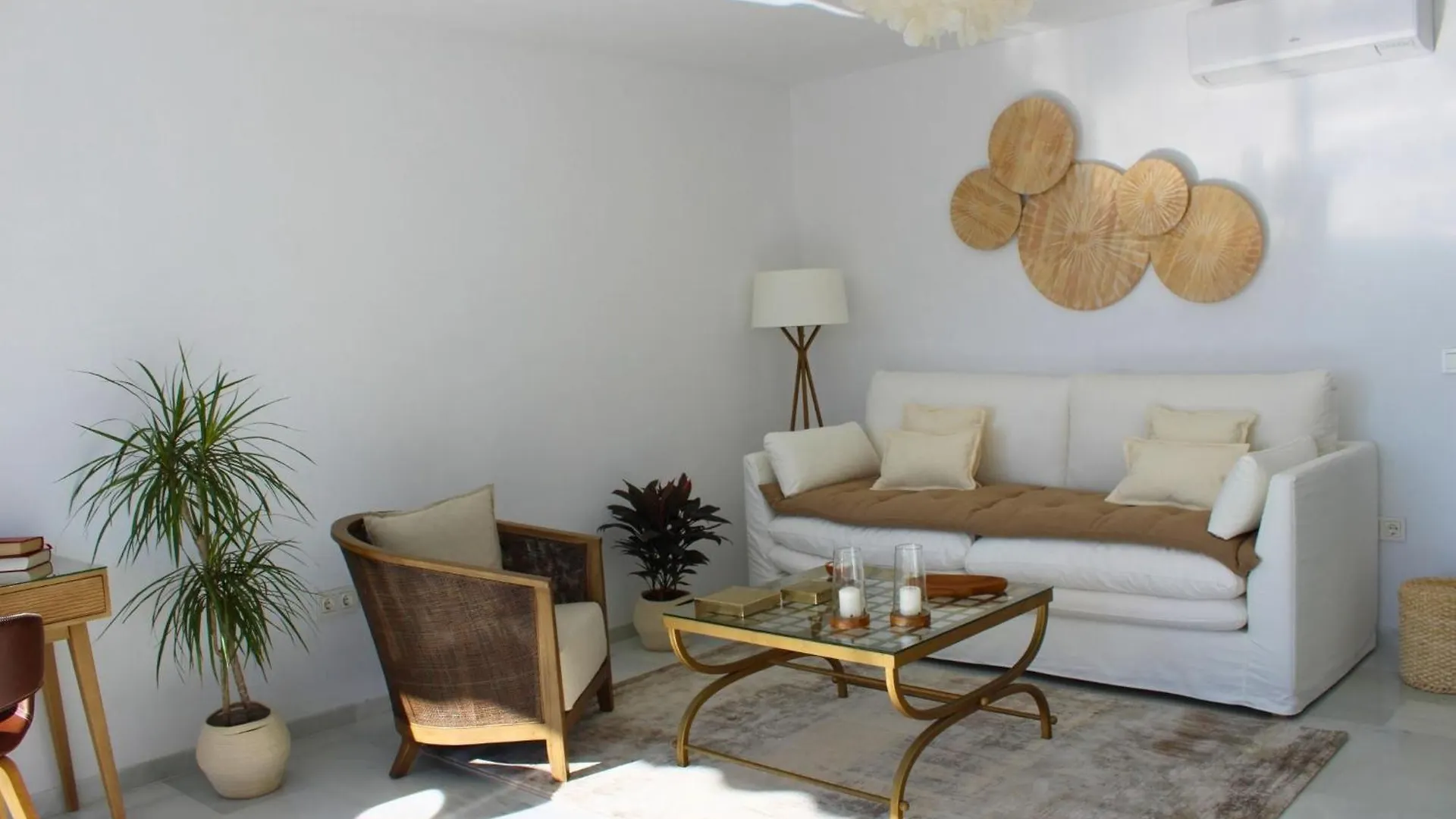 Polo Apartaments 5E Jacaranda Marbella Apartment